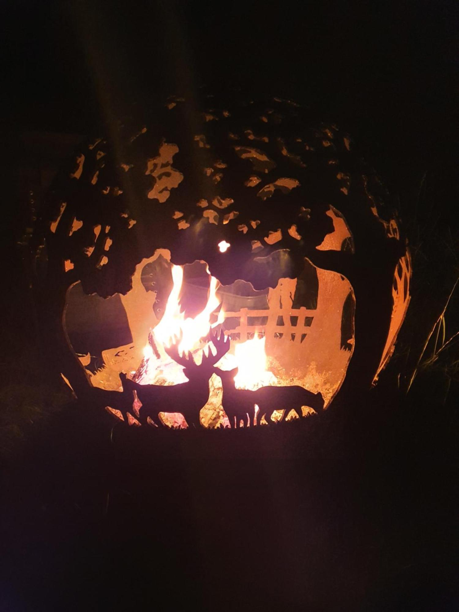 Gilfach Gower Farm Luxury Yurt With Hot Tub Hotel Ammanford Buitenkant foto