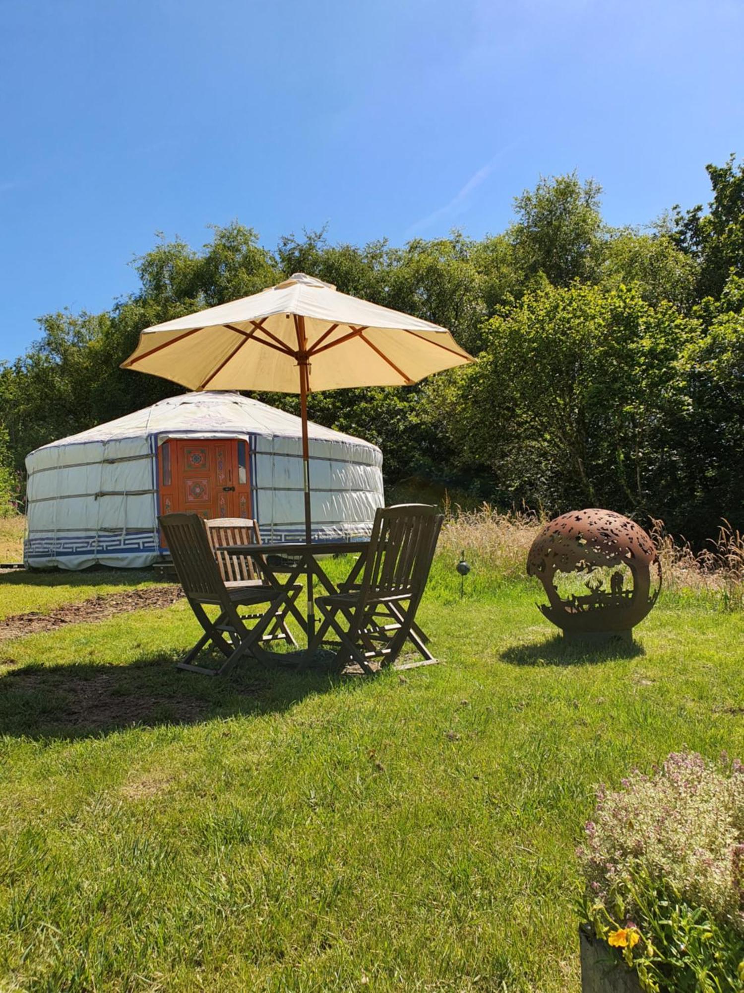 Gilfach Gower Farm Luxury Yurt With Hot Tub Hotel Ammanford Buitenkant foto