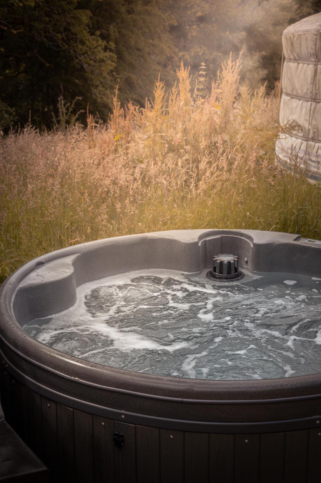 Gilfach Gower Farm Luxury Yurt With Hot Tub Hotel Ammanford Buitenkant foto